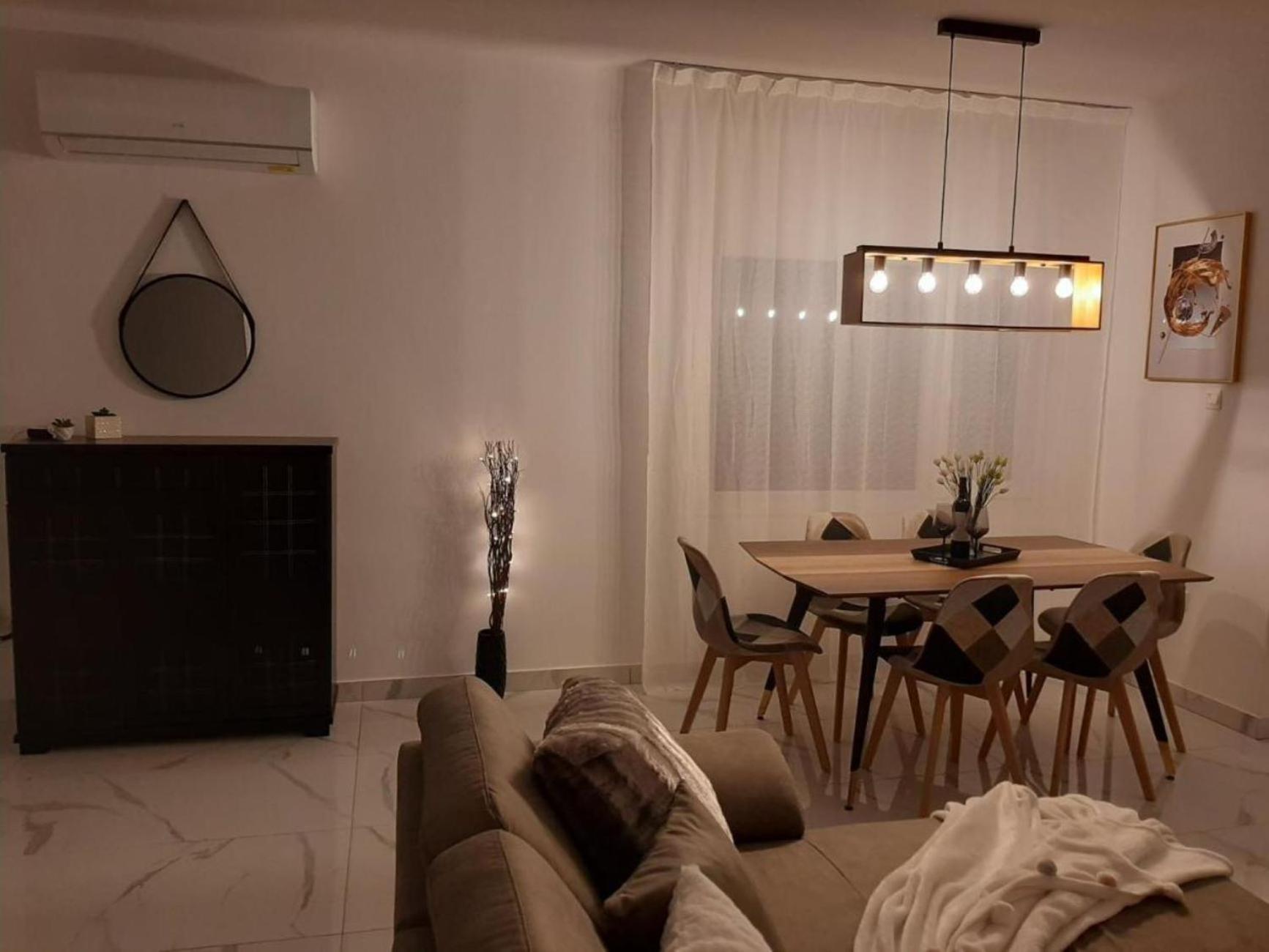 H&O Boulevard Breeze Apartment! Paphos Extérieur photo